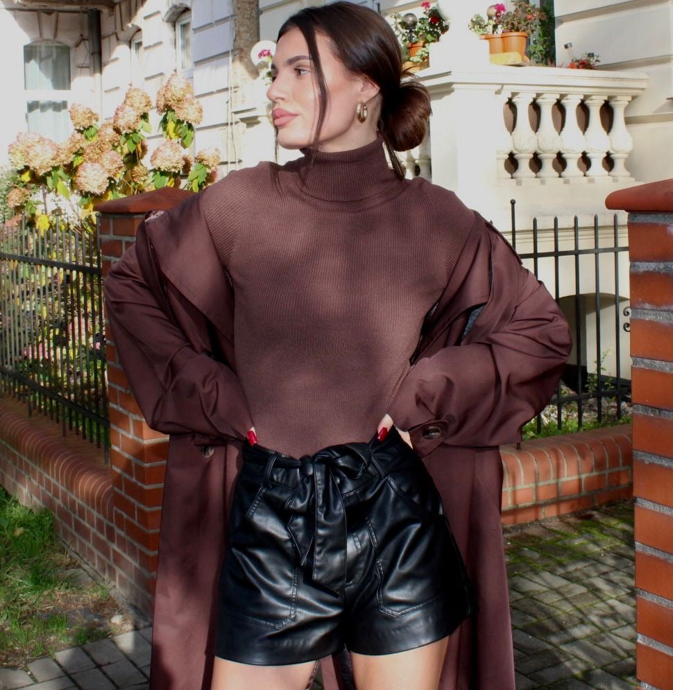 Czekoladowy golf COCOMORE, detal materiału