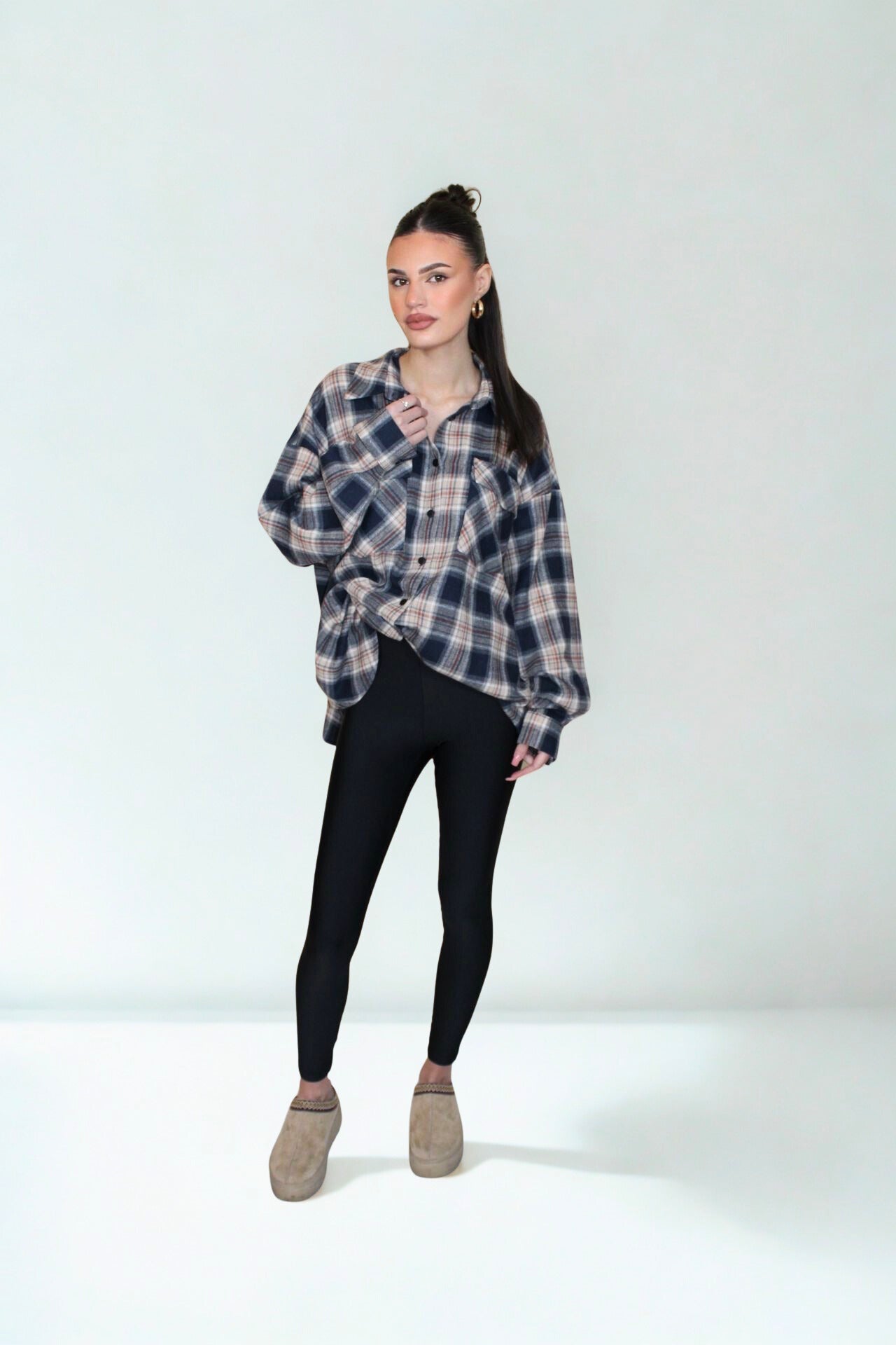 Koszula w kratę EMO - Granatowo-beżowa